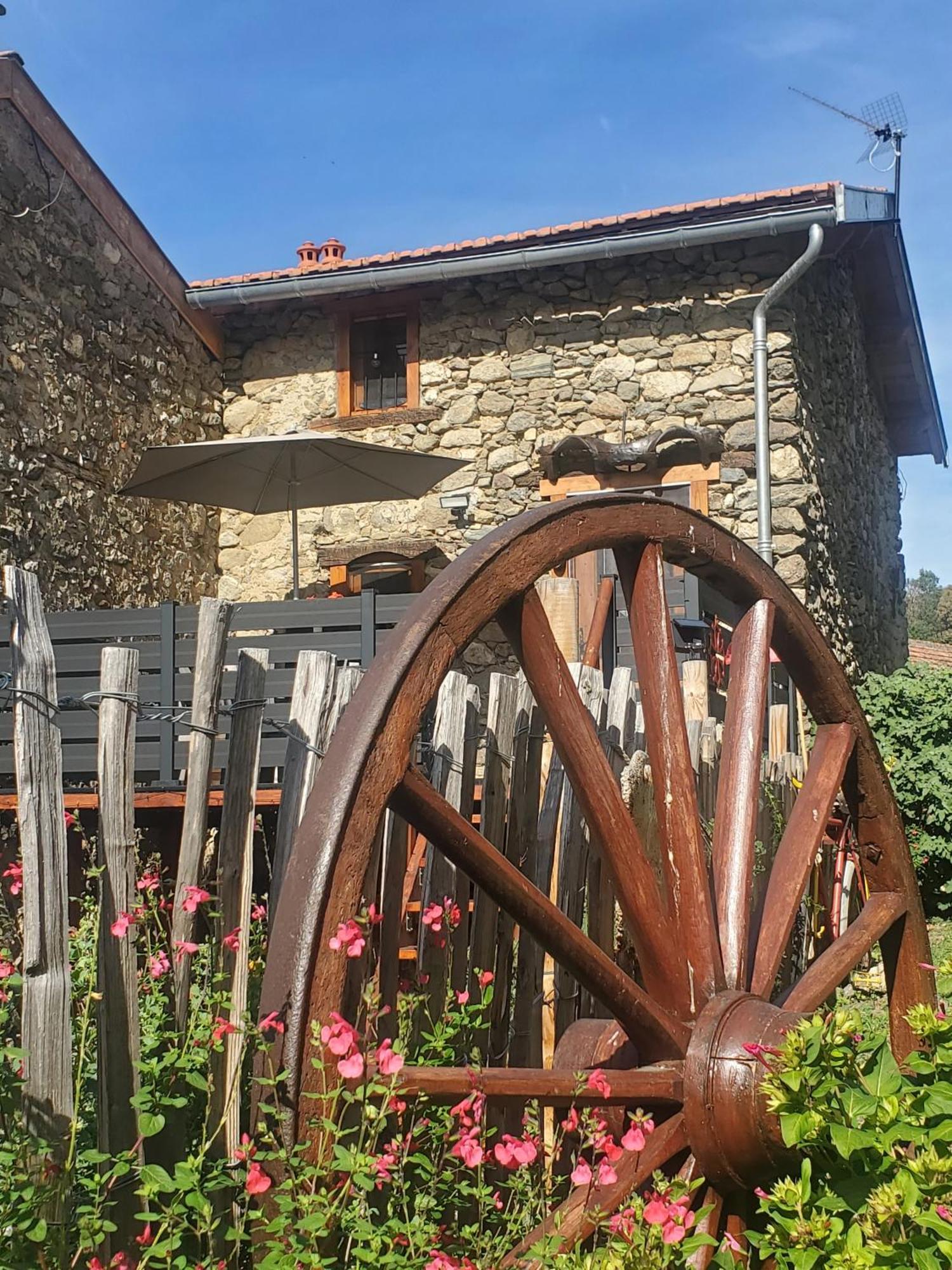 Gite La Grangette De Pauline Mercus-Garrabet Eksteriør bilde
